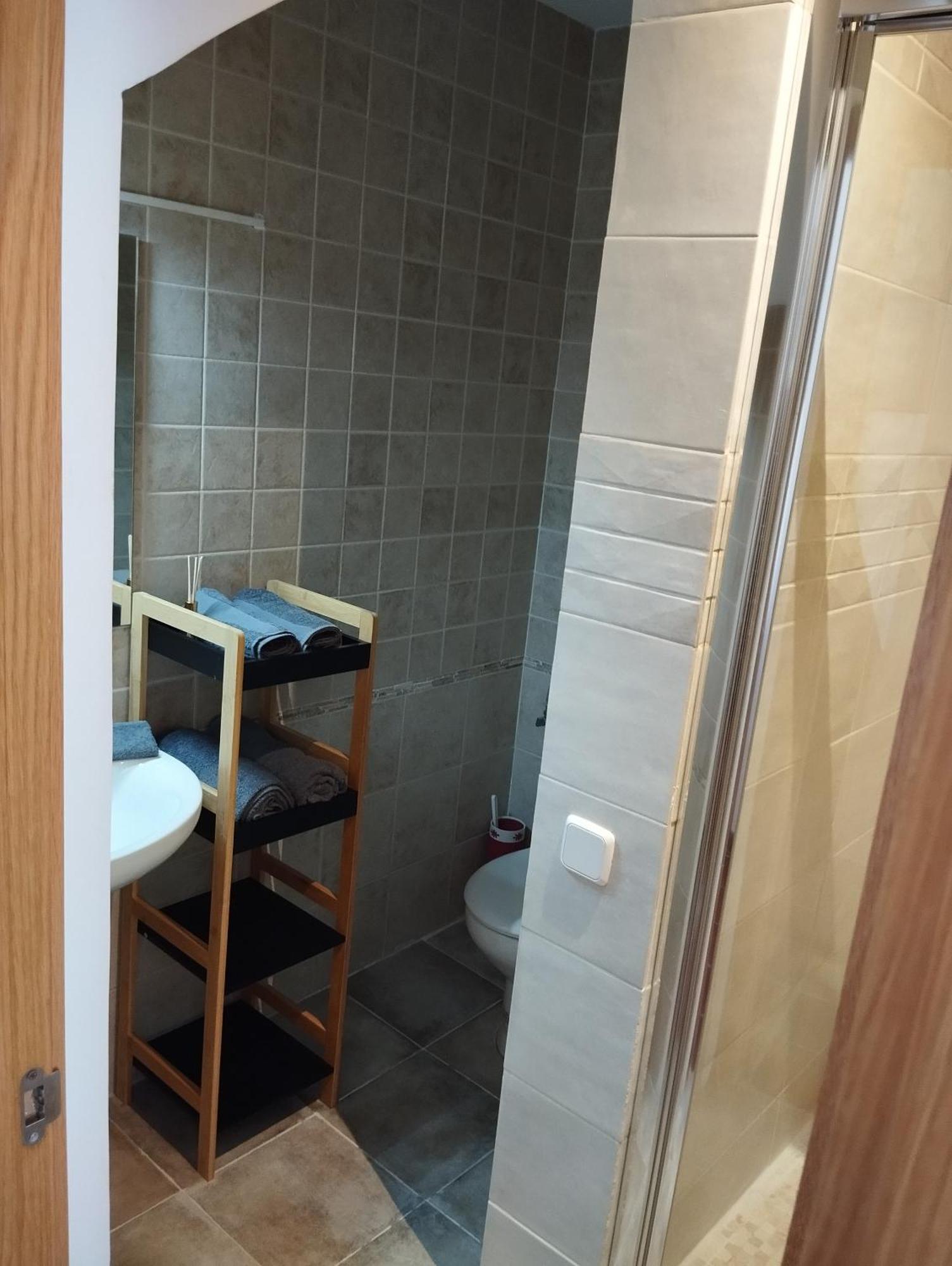 Apartamento En El Centro Del Pueblo Appartement Robledo de Chavela Buitenkant foto